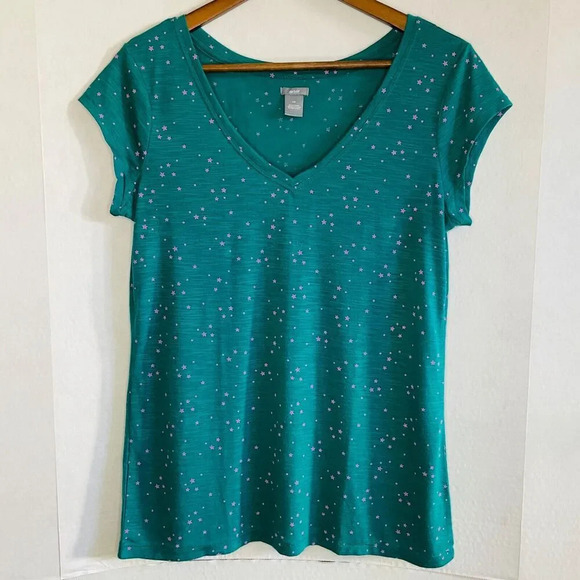 aerie Tops - Aerie Size Medium T-Shirt - Green Star Print V-Neck Short Sleeve